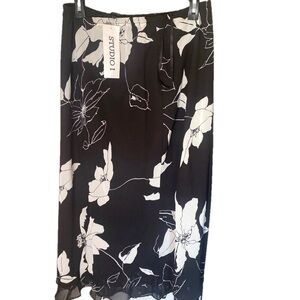 Studio 1 skirt size 16 NWT